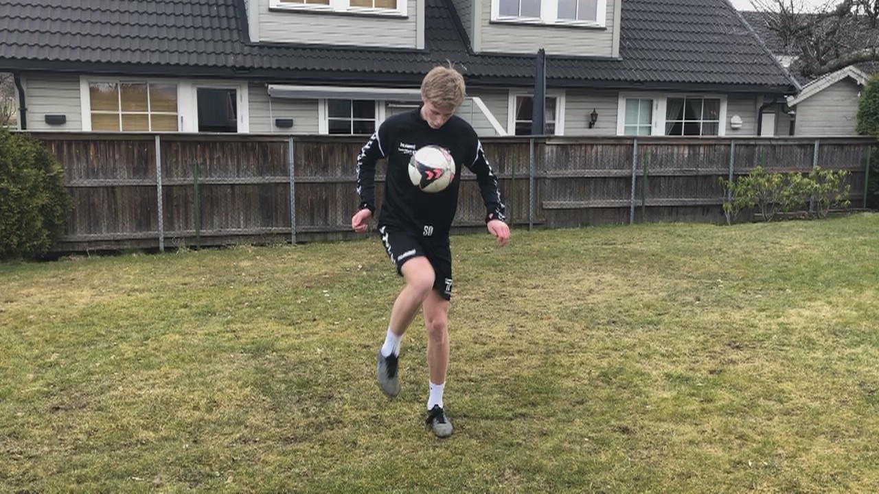 31 Triksing med føtter og lår.mov